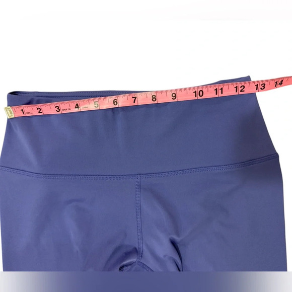 WWE TapOut Cropped Leggings - Picture 5 of 9